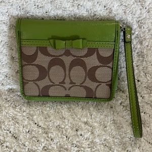 COACH Signature Khaki/Apple Zip Wristlet Wallet